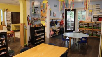 Tiny Wings Montessori - Crescent Park